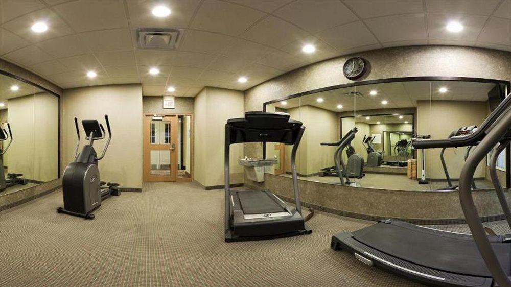 Holiday Inn Express Hotel & Suites Hamburg By Ihg Экстерьер фото