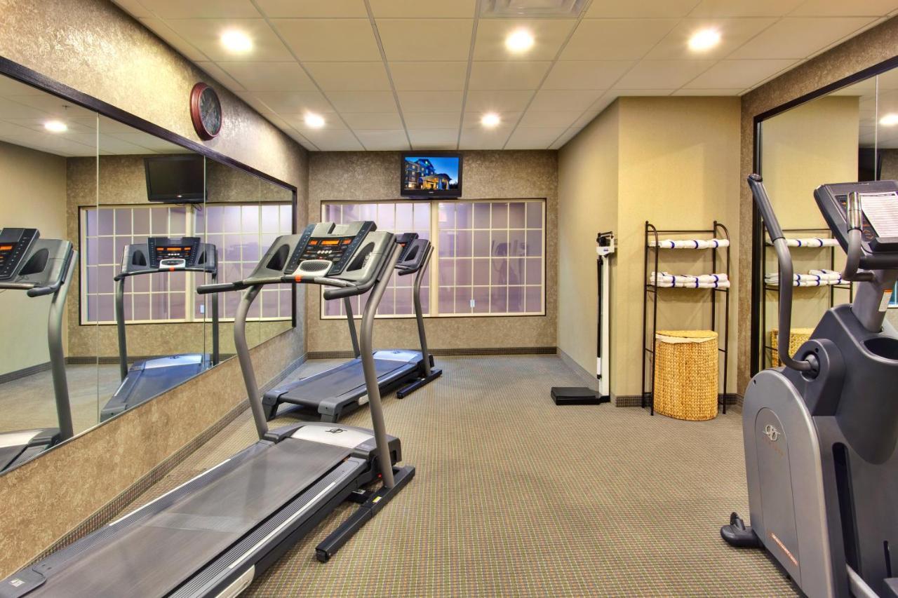 Holiday Inn Express Hotel & Suites Hamburg By Ihg Экстерьер фото