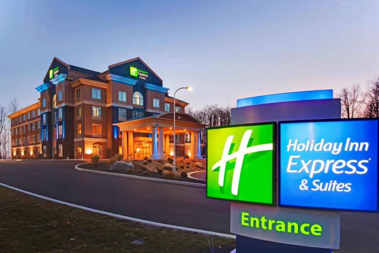 Holiday Inn Express Hotel & Suites Hamburg By Ihg Экстерьер фото